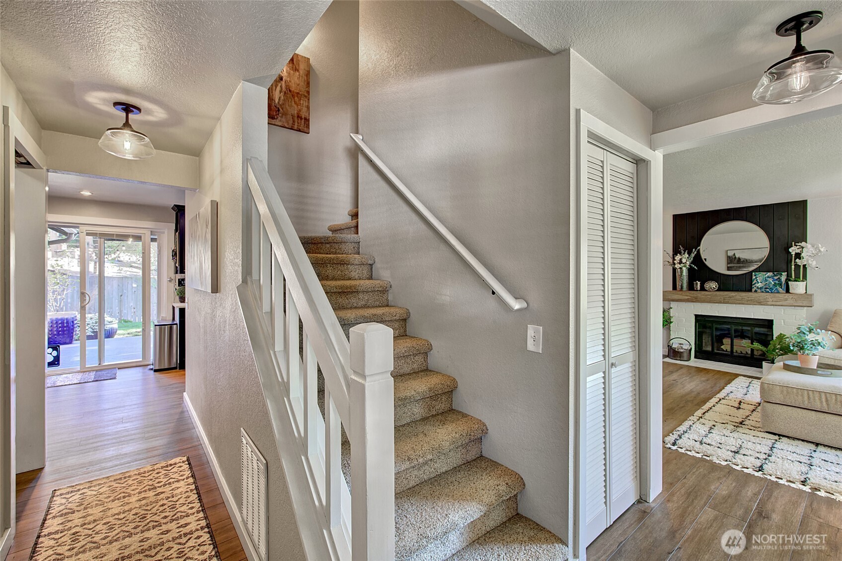 2000 212th Place SW, Brier, WA 98036-7958