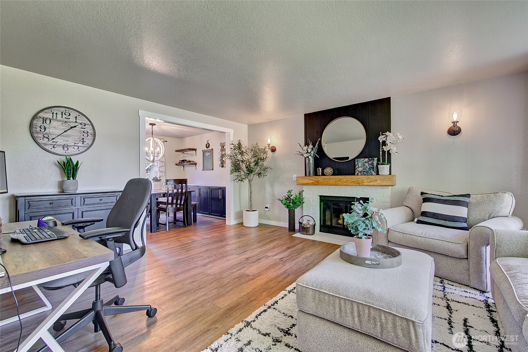 2000 212th Place SW, Brier, WA 98036-7958