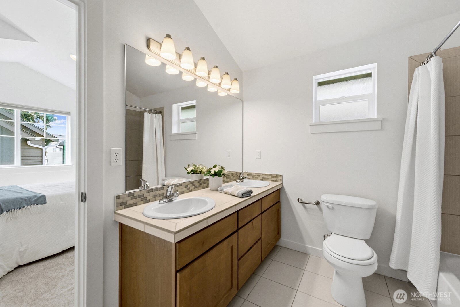 931 A N 97th Street , Seattle, WA 98103