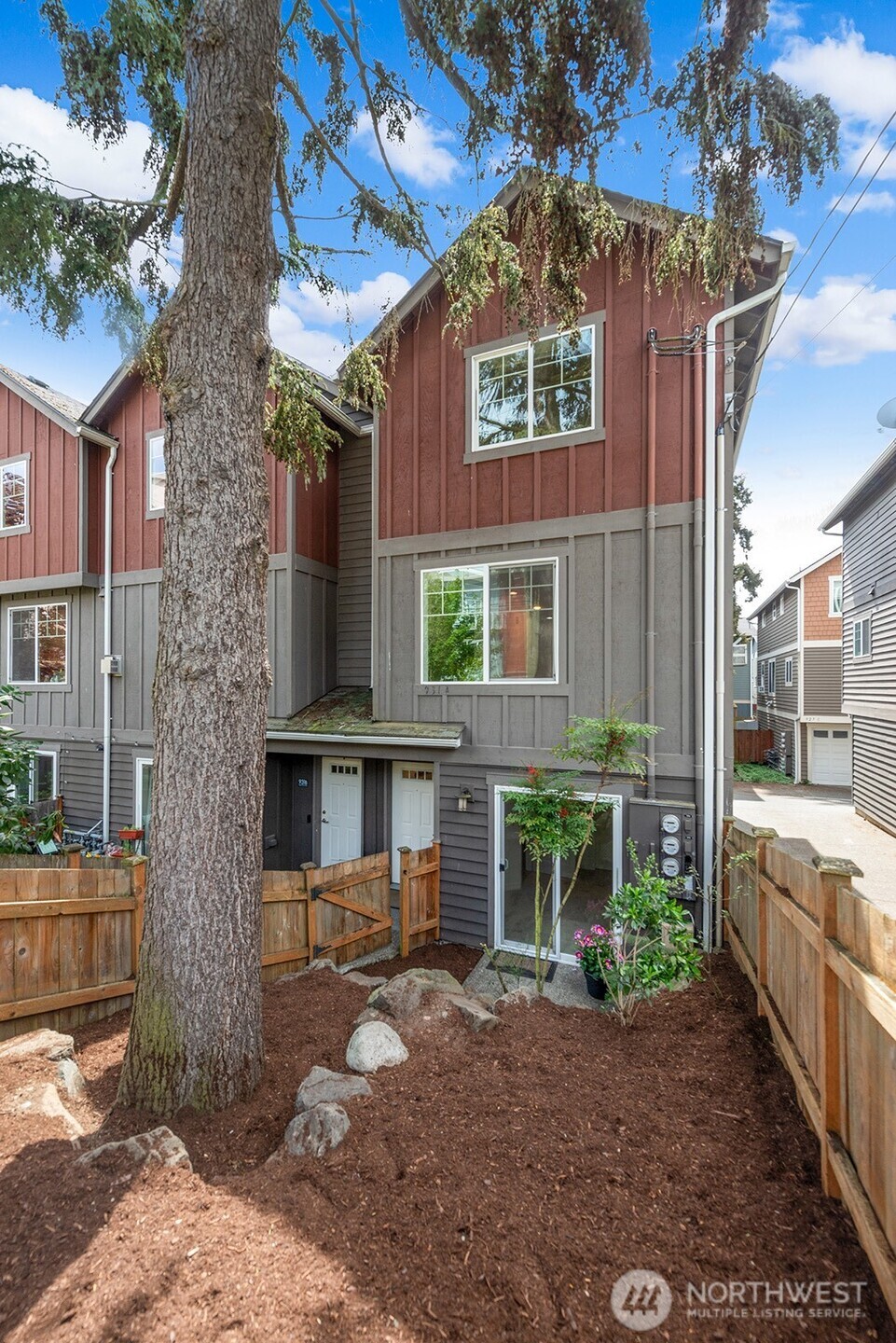931 A N 97th Street , Seattle, WA 98103