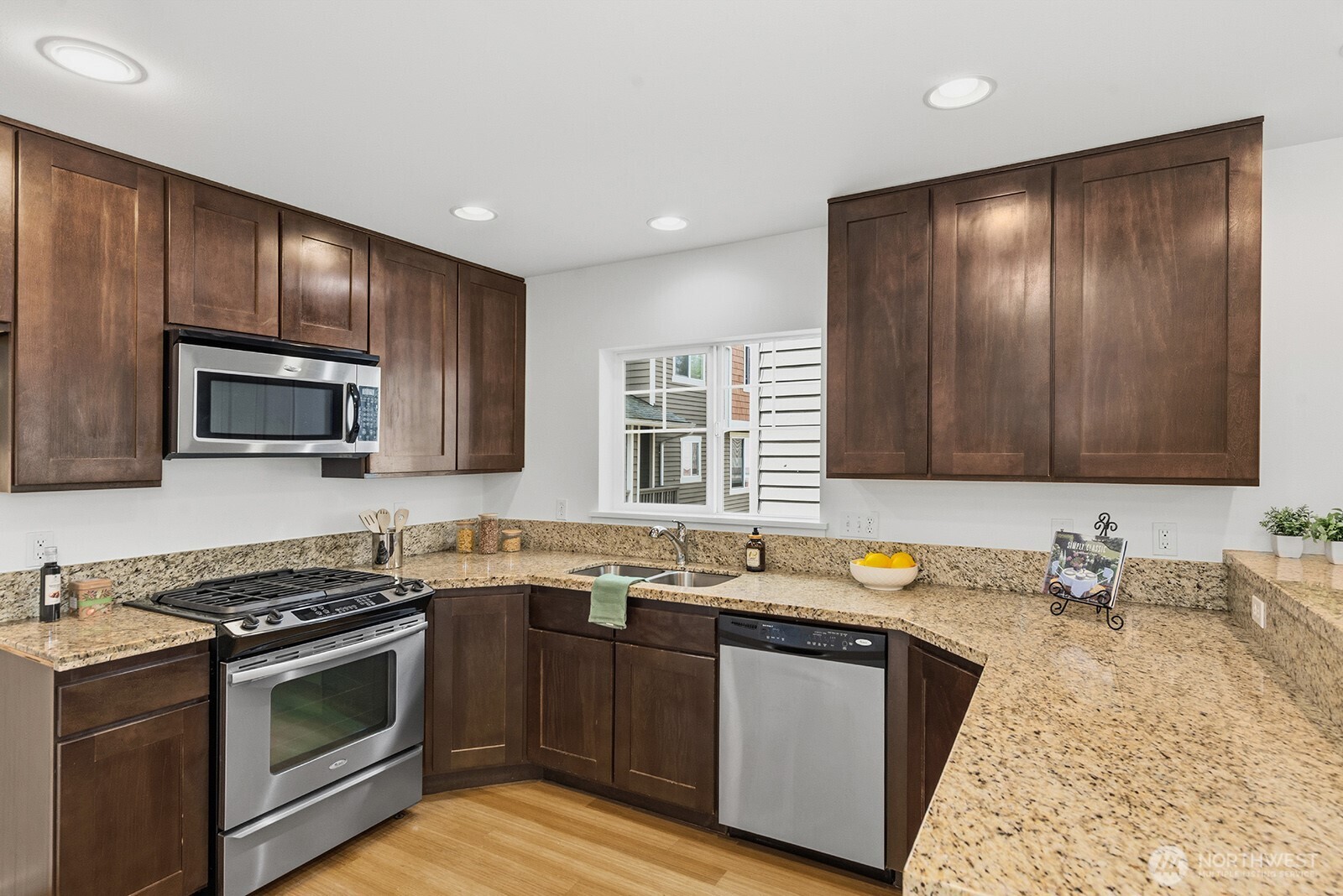 931 A N 97th Street , Seattle, WA 98103