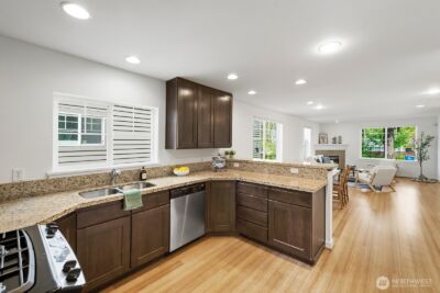 931 A N 97th Street , Seattle, WA 98103 - Photo 6