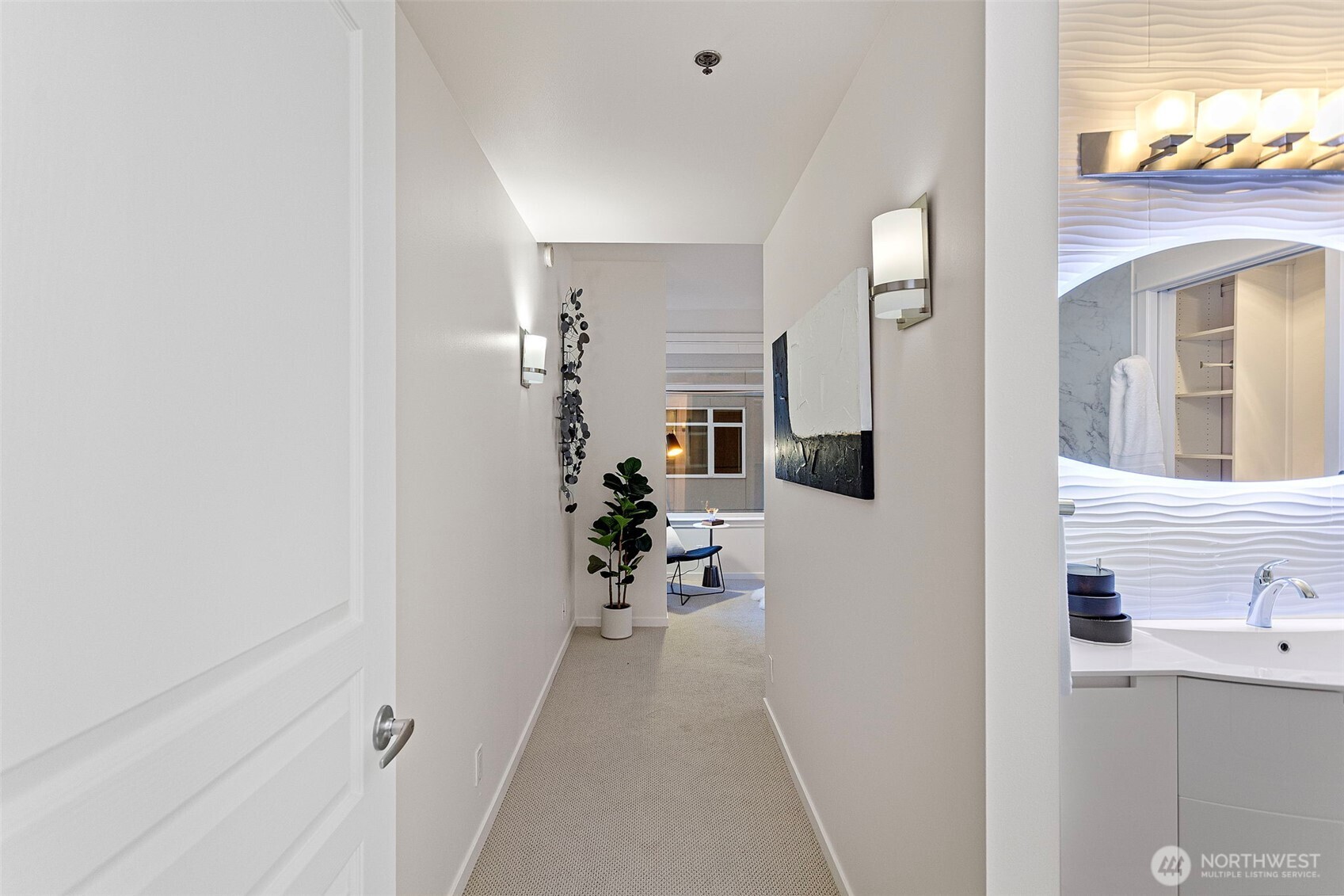 2801 1st Avenue #401, Seattle, WA 98121