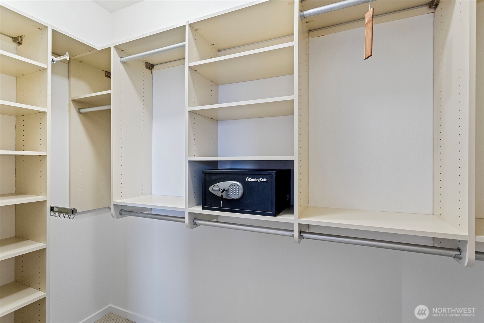 2801 1st Avenue #401, Seattle, WA 98121