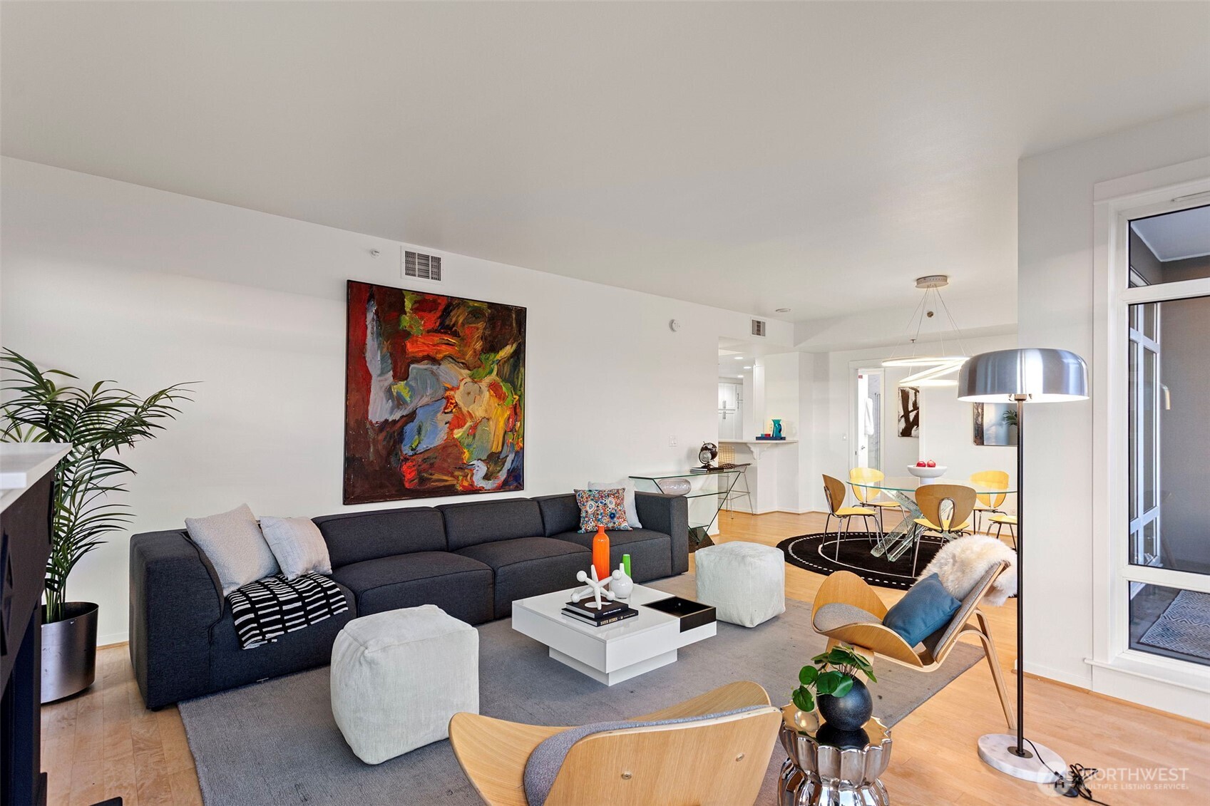 2801 1st Avenue #401, Seattle, WA 98121