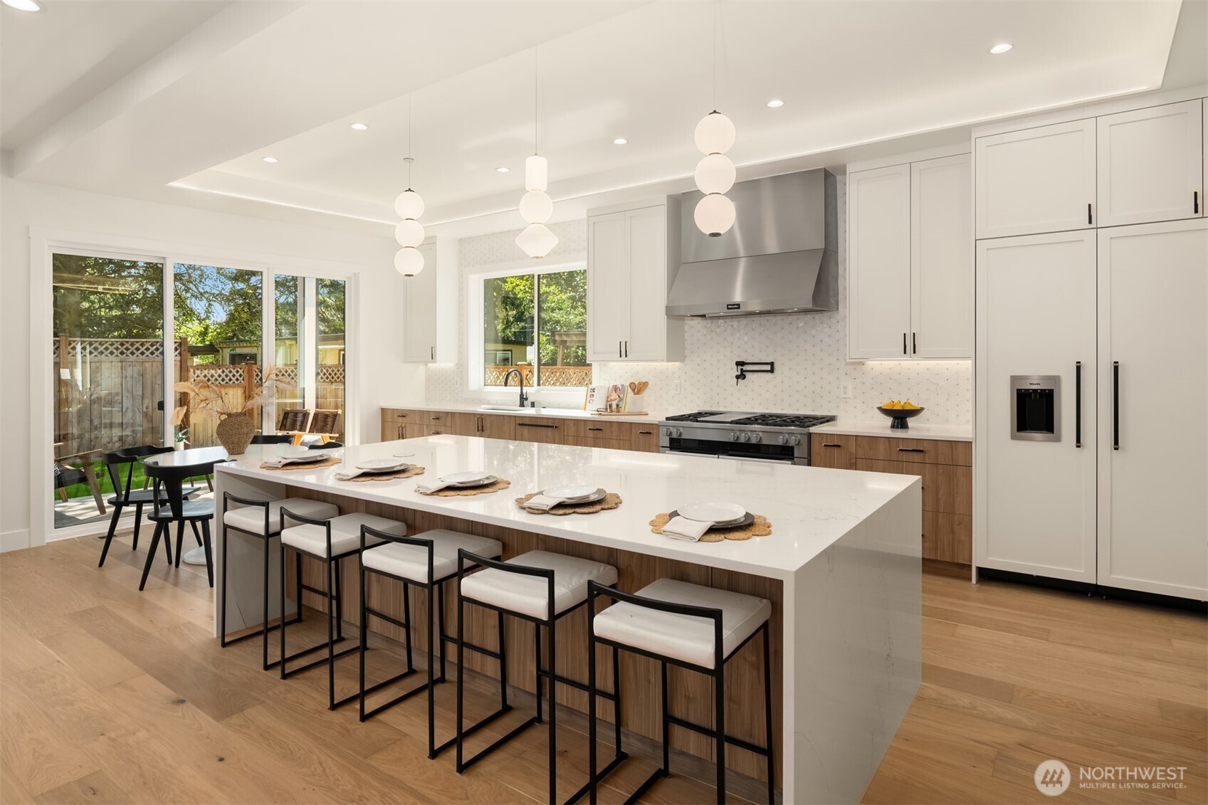 910 167th Avenue NE, Bellevue, WA 98008