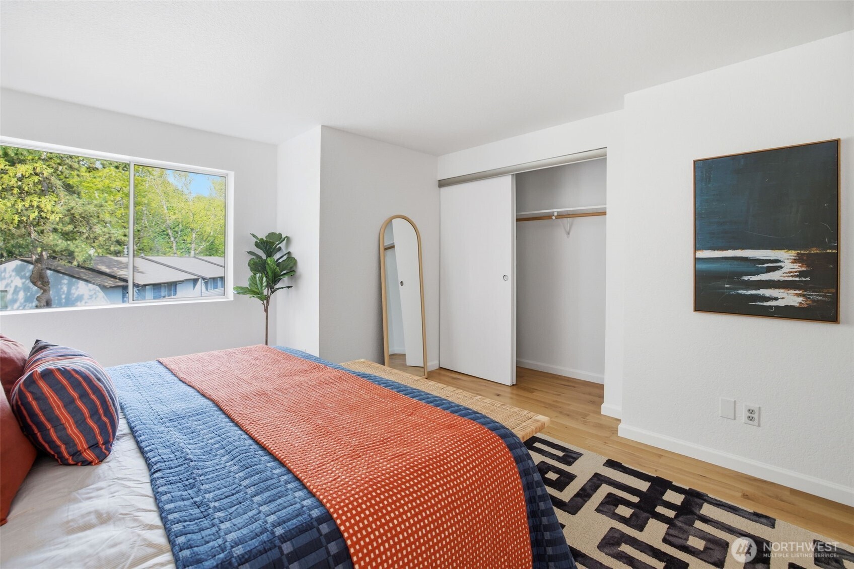 170 Newport Way NW #D35, Issaquah, WA 98027