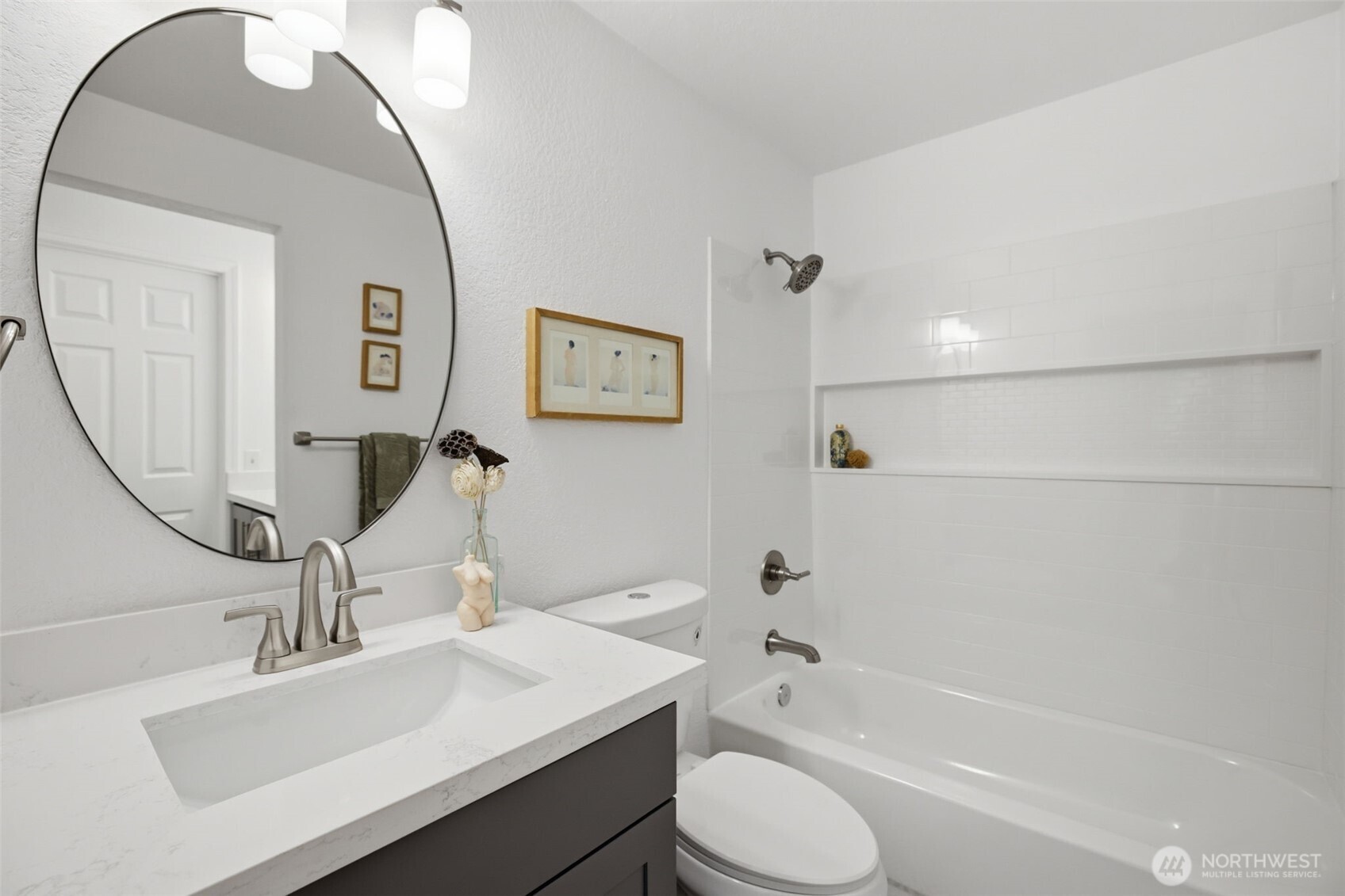 170 Newport Way NW #D35, Issaquah, WA 98027