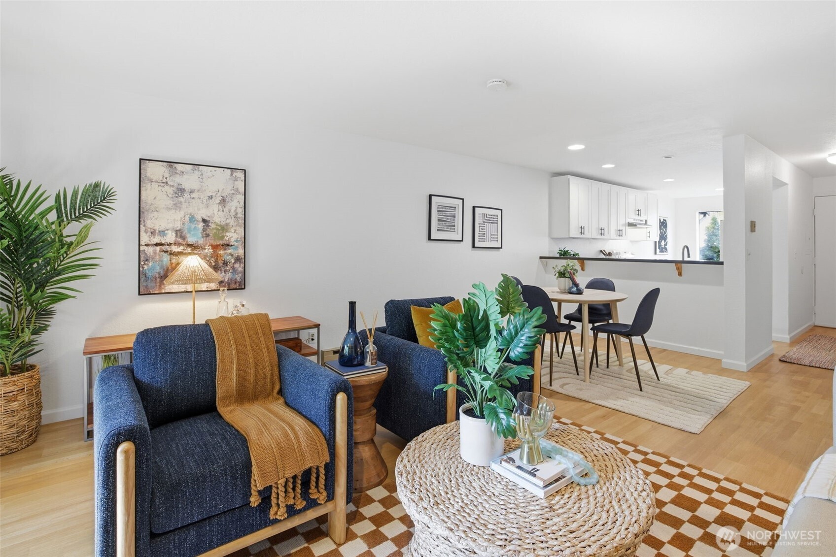 170 Newport Way NW #D35, Issaquah, WA 98027