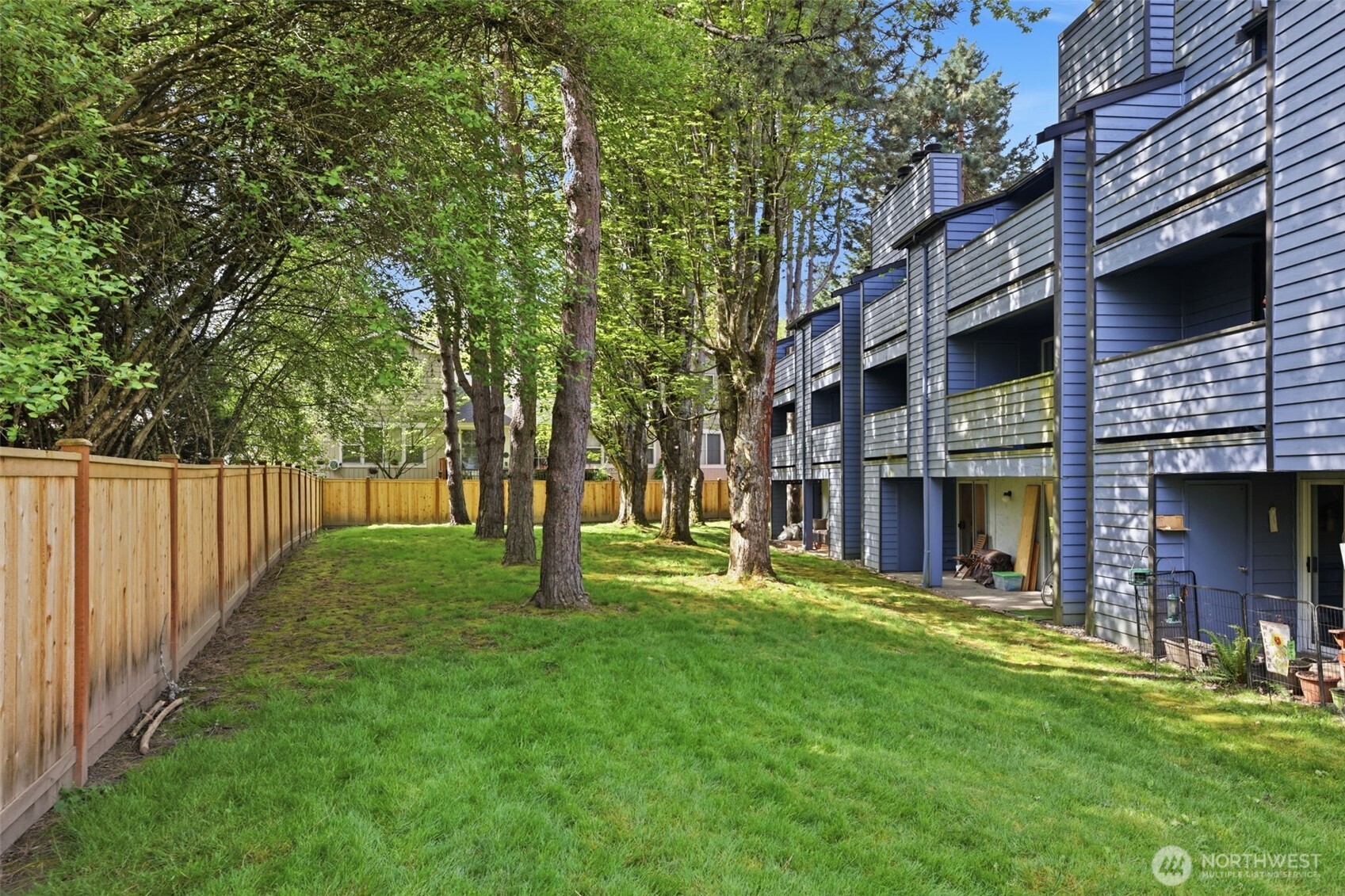 170 Newport Way NW #D35, Issaquah, WA 98027