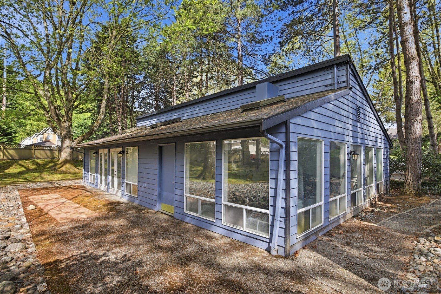 170 Newport Way NW #D35, Issaquah, WA 98027