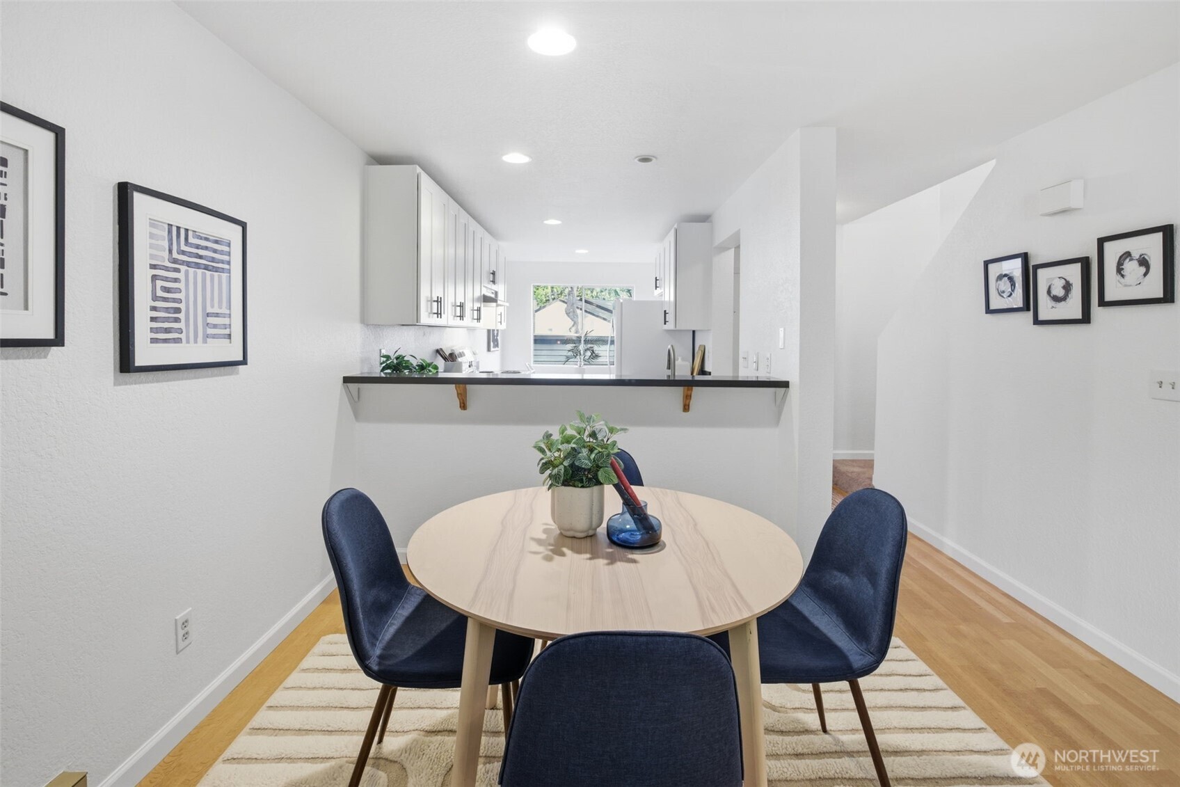 170 Newport Way NW #D35, Issaquah, WA 98027