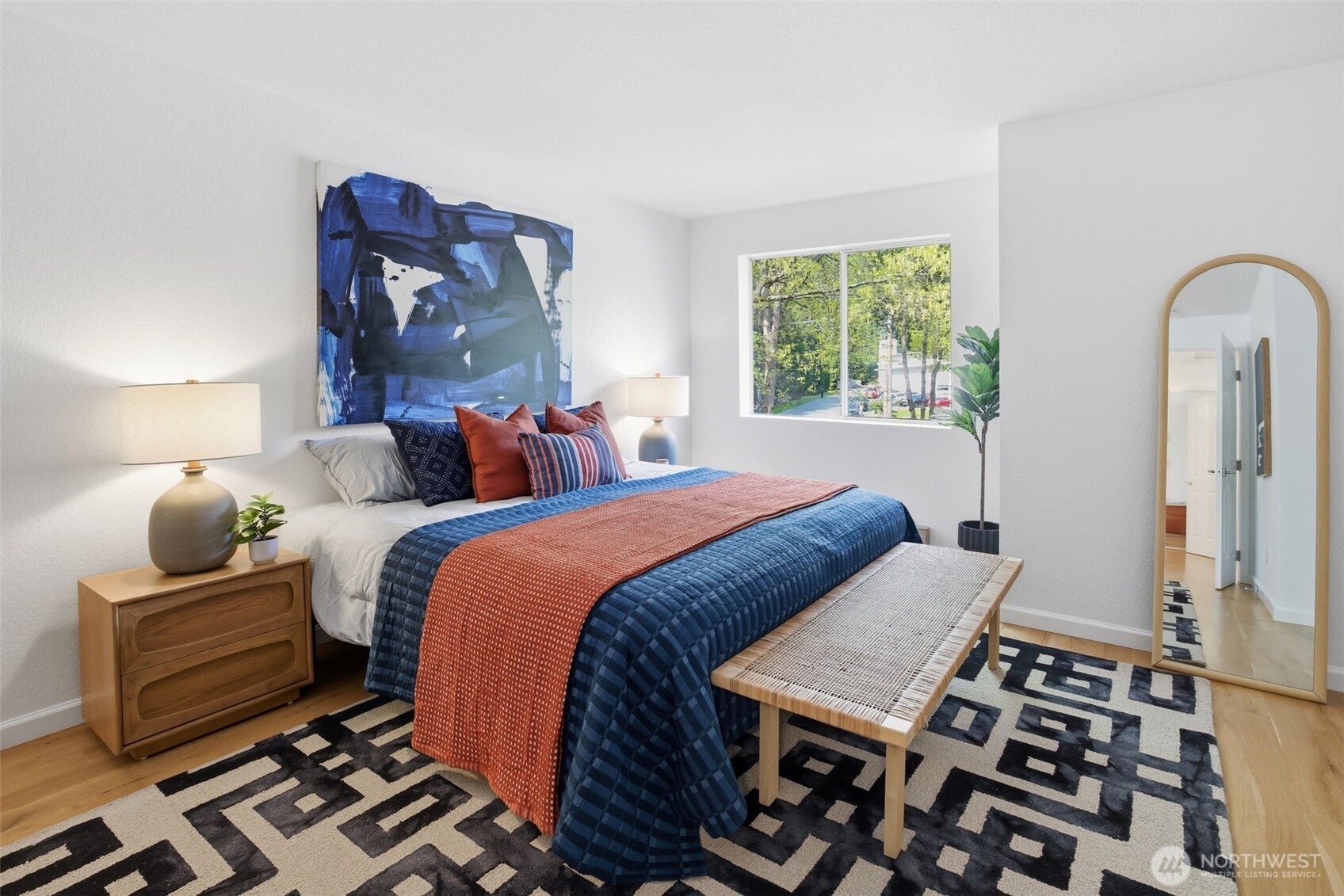170 Newport Way NW #D35, Issaquah, WA 98027