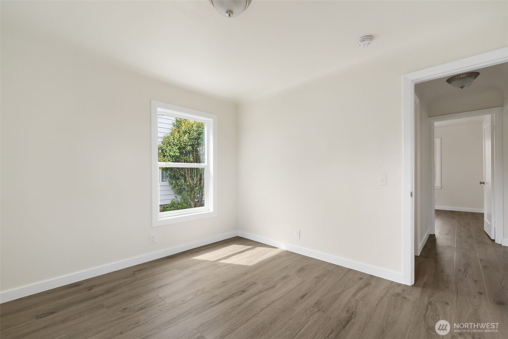 330 Dora Avenue , Bremerton, WA 98312