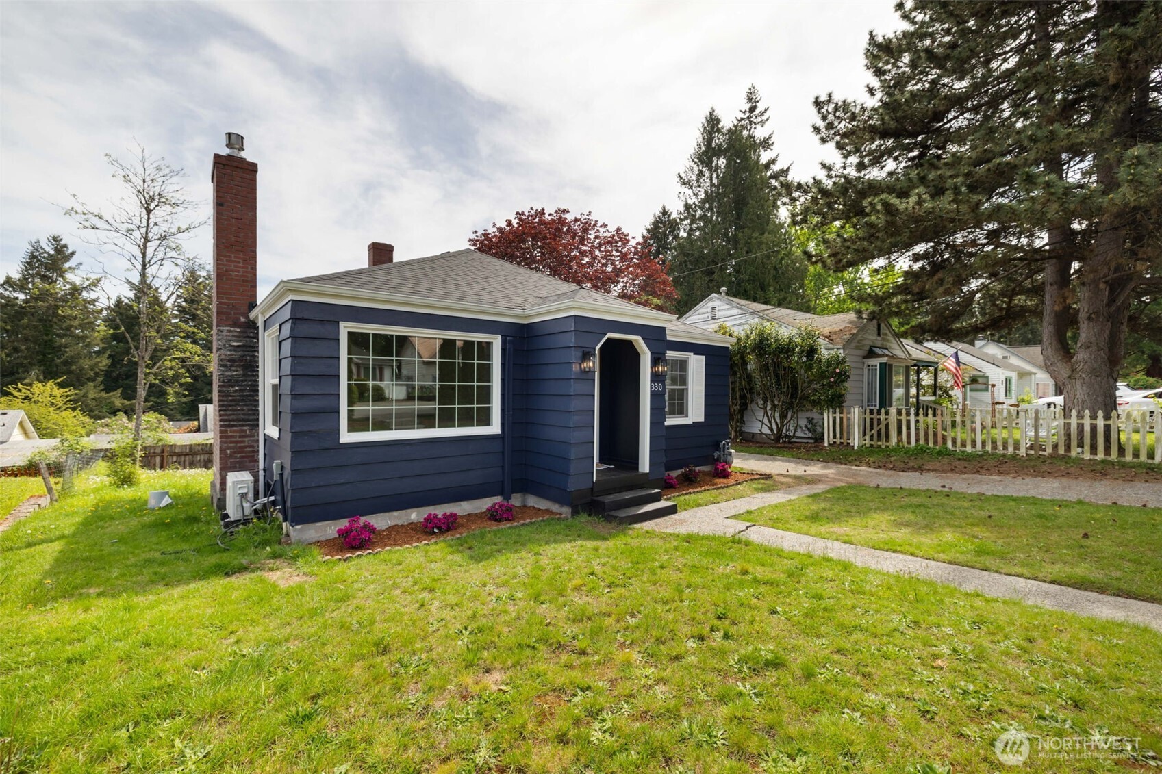 330 Dora Avenue , Bremerton, WA 98312
