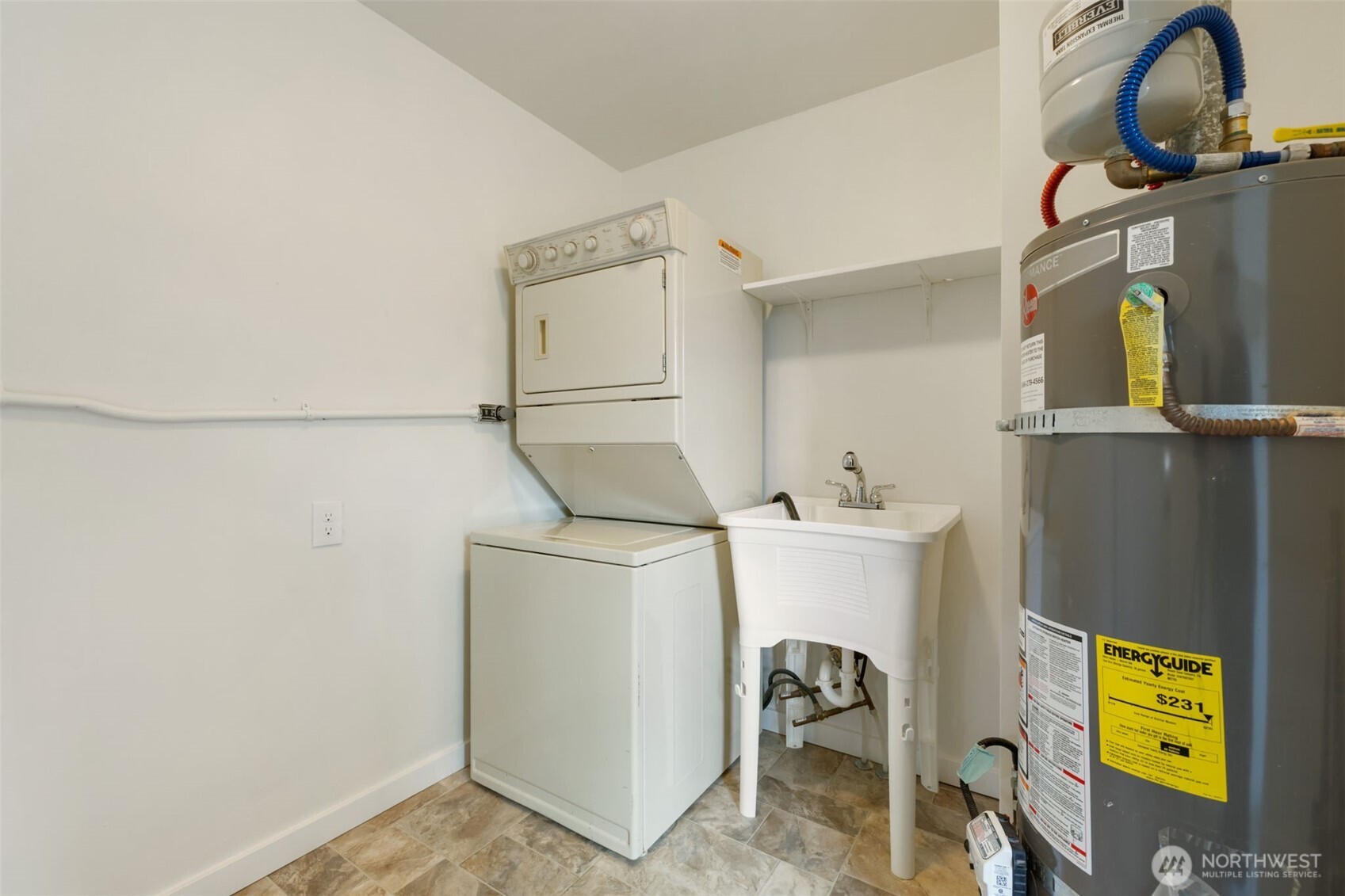 330 Dora Avenue , Bremerton, WA 98312