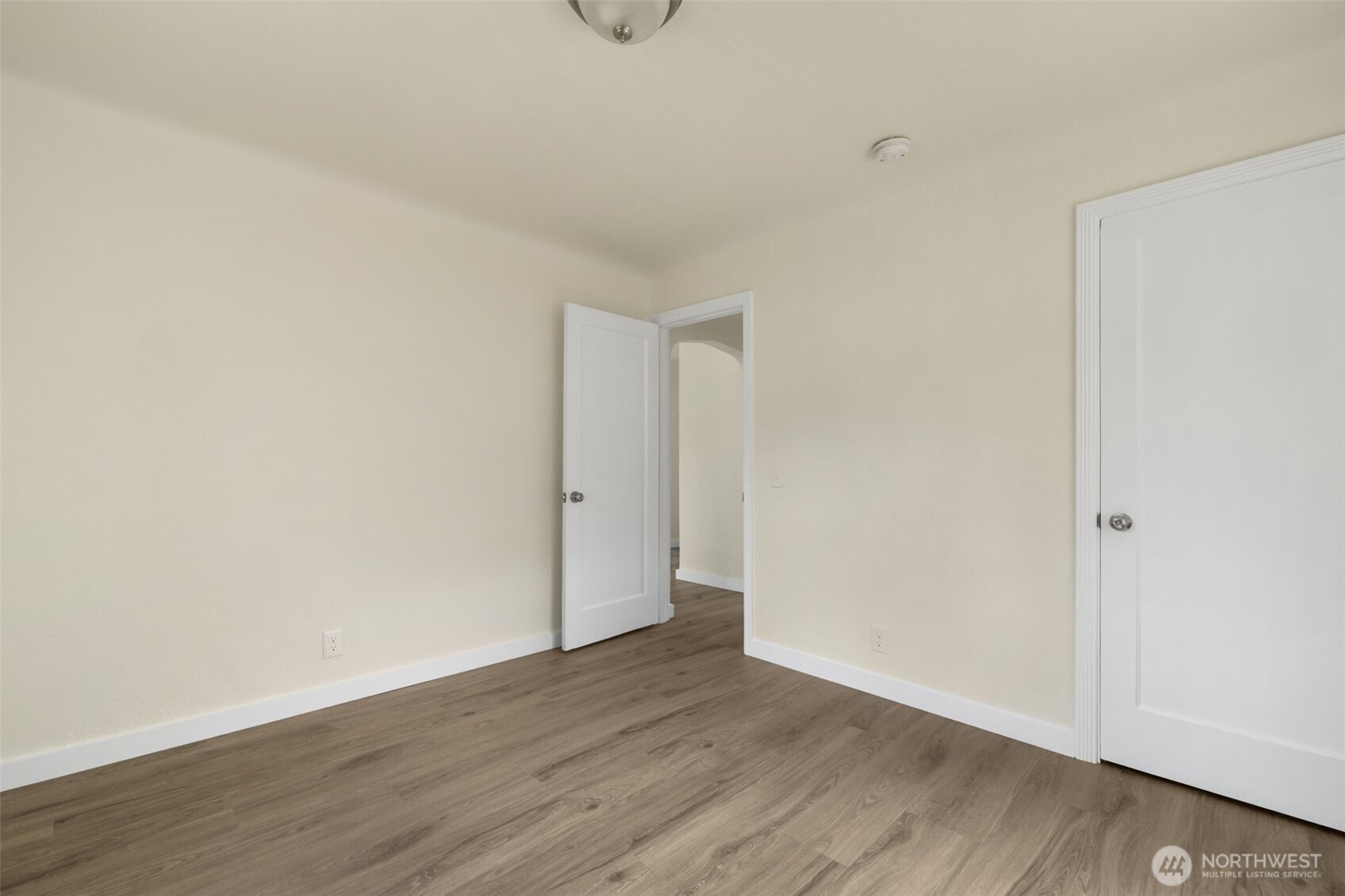 330 Dora Avenue , Bremerton, WA 98312