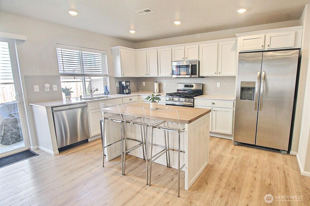 1127 16th Drive , Sultan, WA 98294