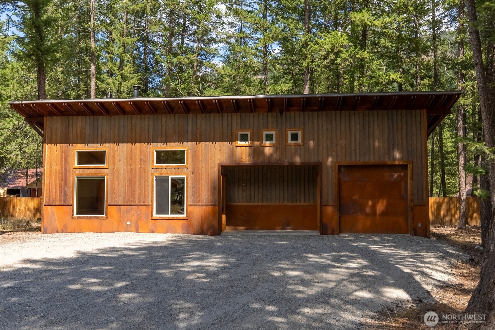 16 Littell Road , Mazama, WA 98833