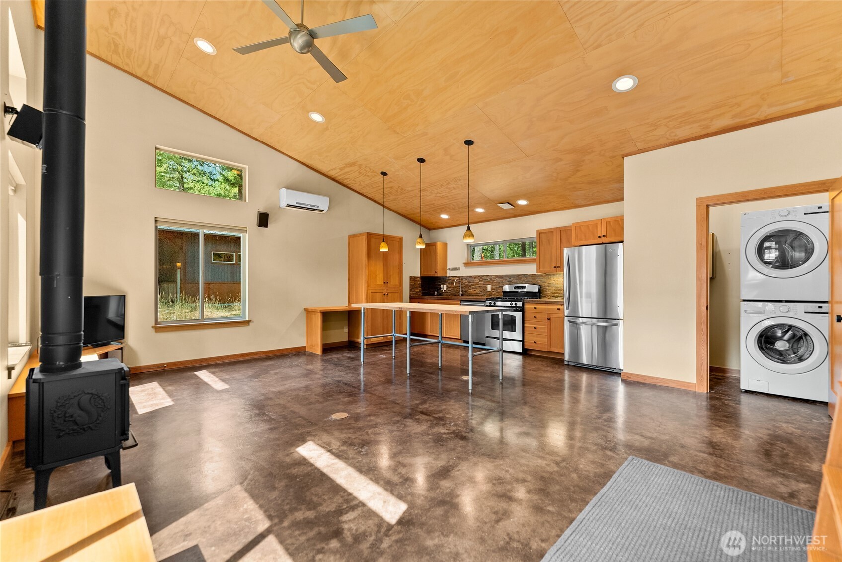 16 Littell Road , Mazama, WA 98833