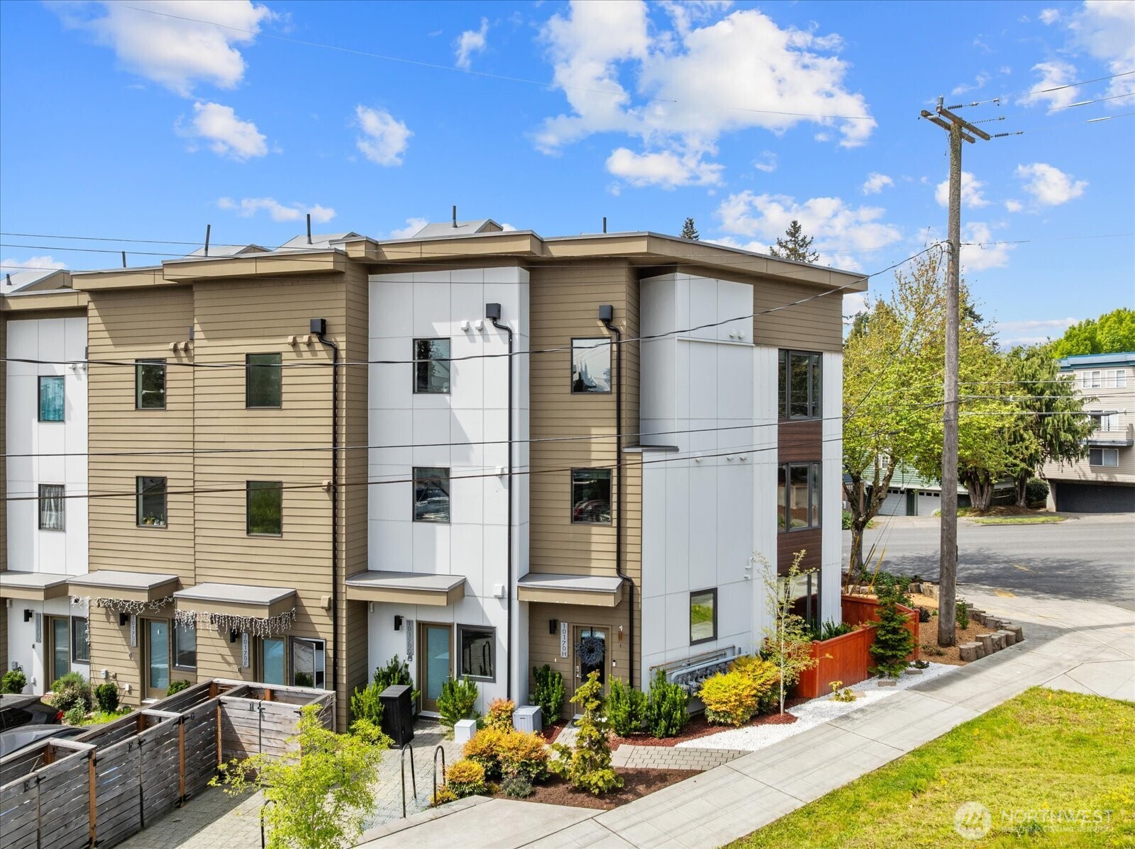 10170 Holman Road NW #H, Seattle, WA 98177