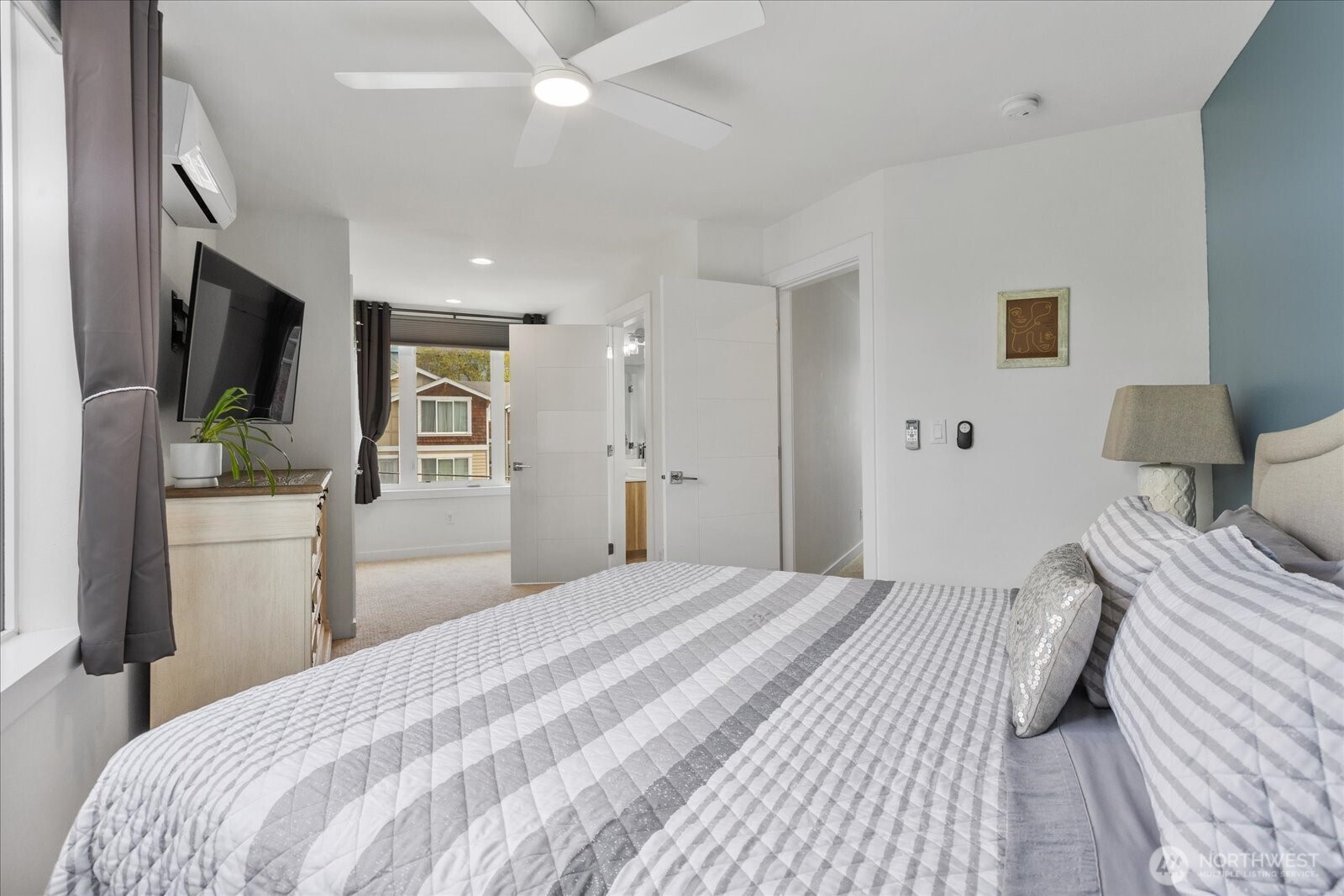 10170 Holman Road NW #H, Seattle, WA 98177