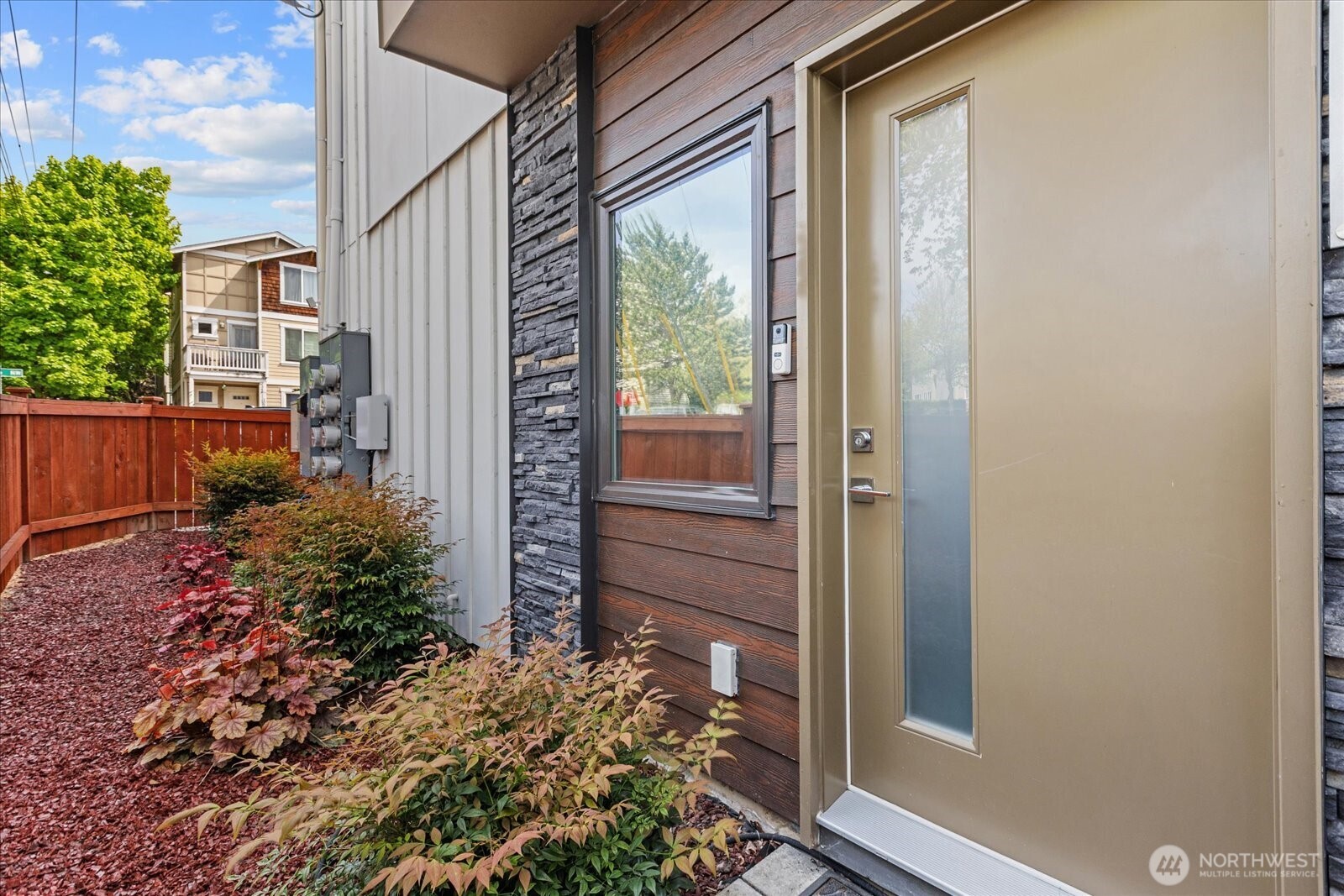 10170 Holman Road NW #H, Seattle, WA 98177