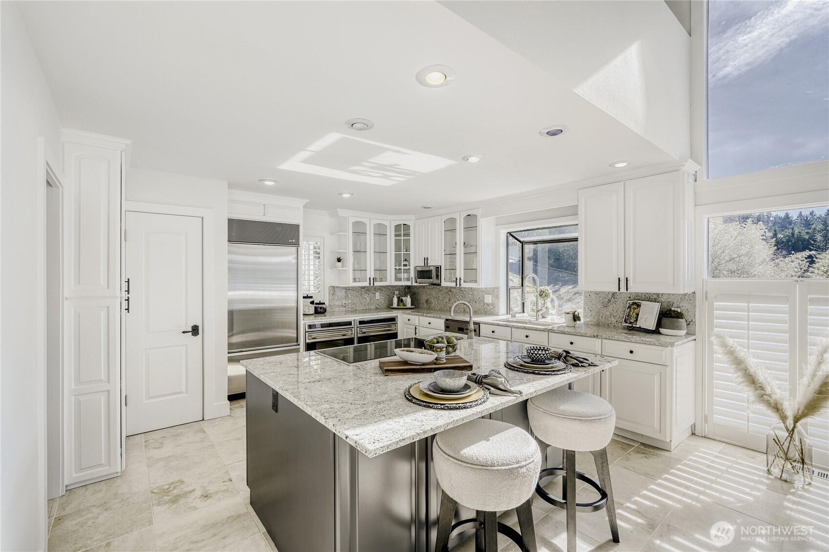 16035 Inglewood Road NE, Kenmore, WA 98028