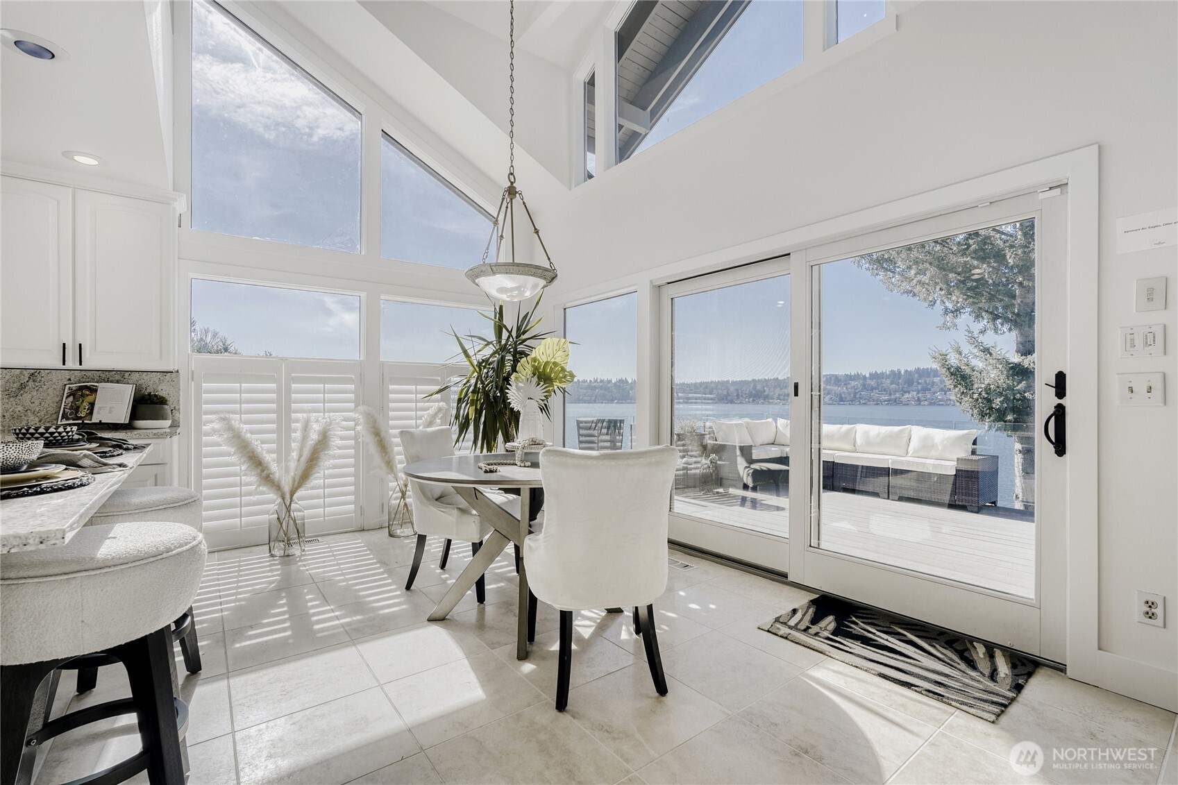 16035 Inglewood Road NE, Kenmore, WA 98028