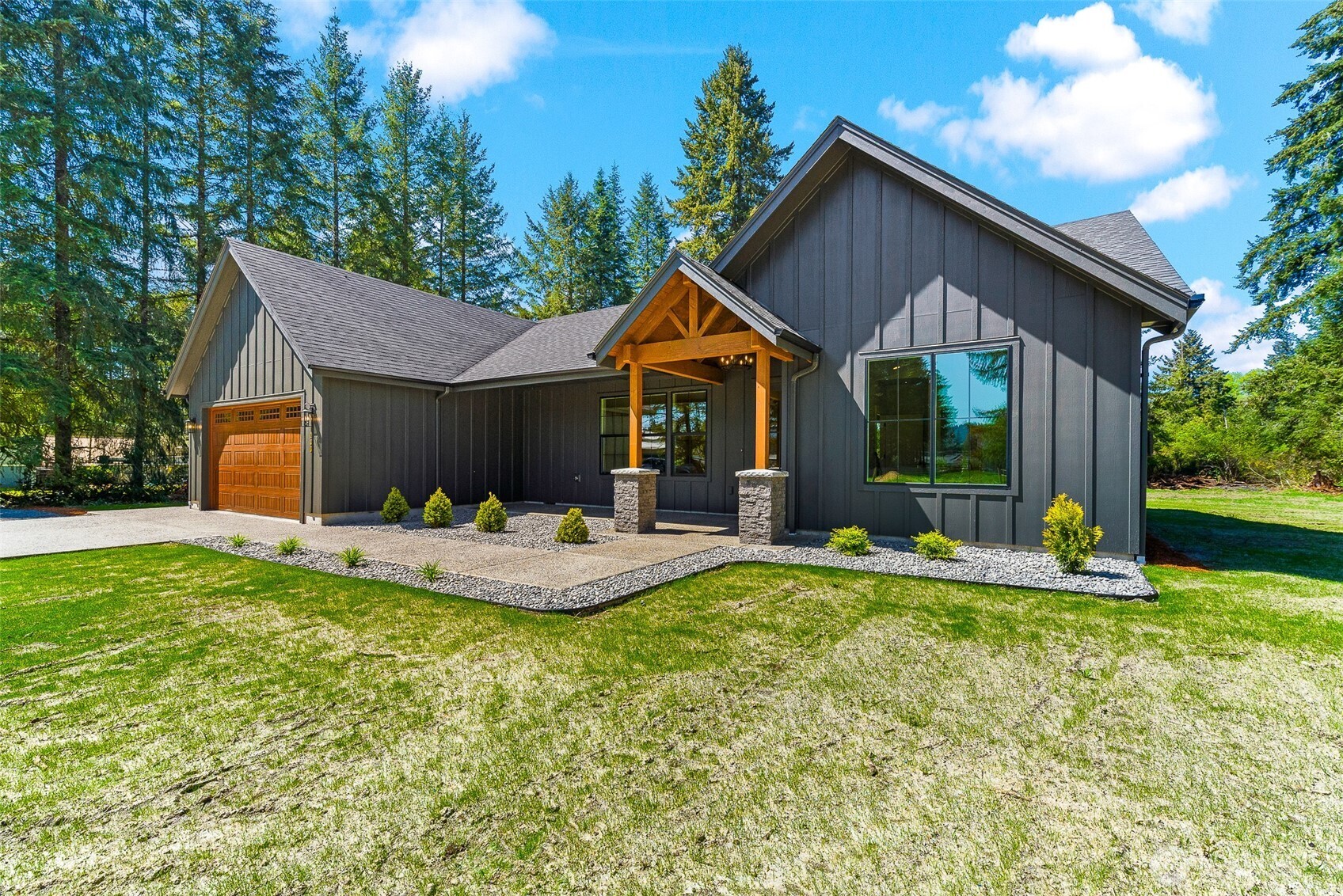 130 Gassman Road , Castle Rock, WA 98611
