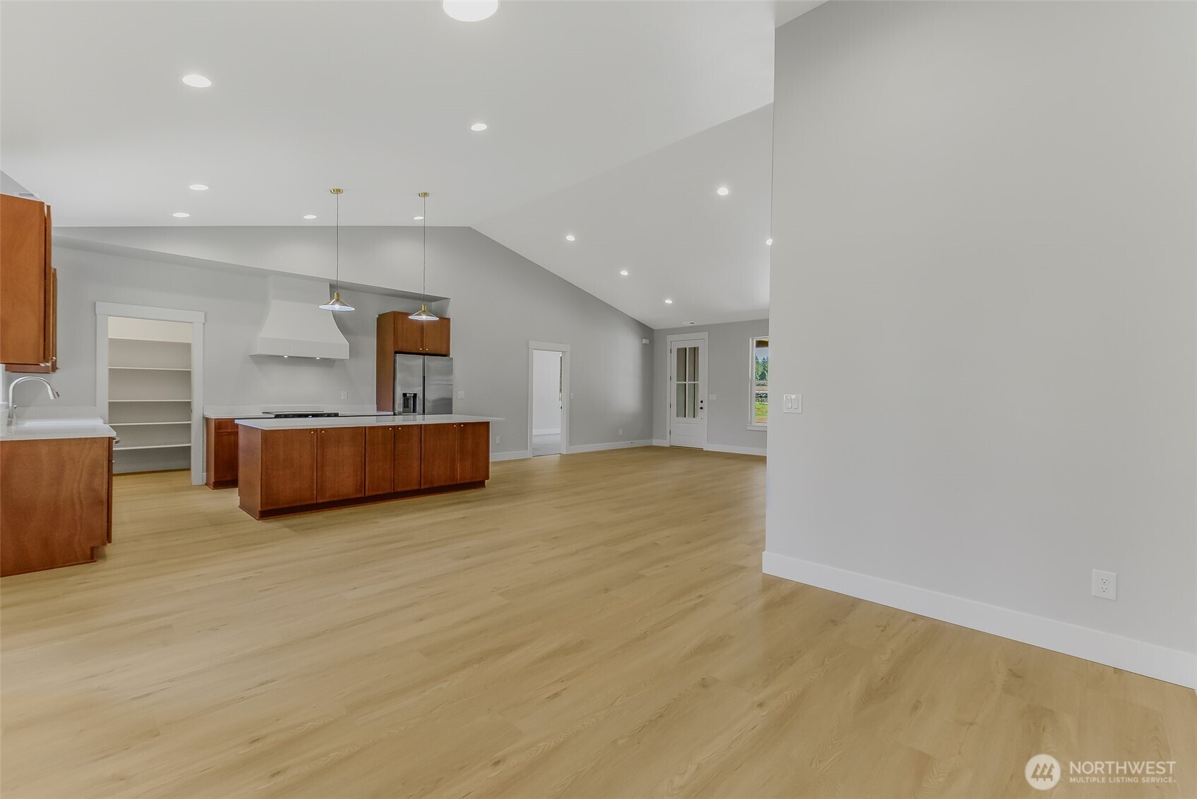 130 Gassman Road , Castle Rock, WA 98611