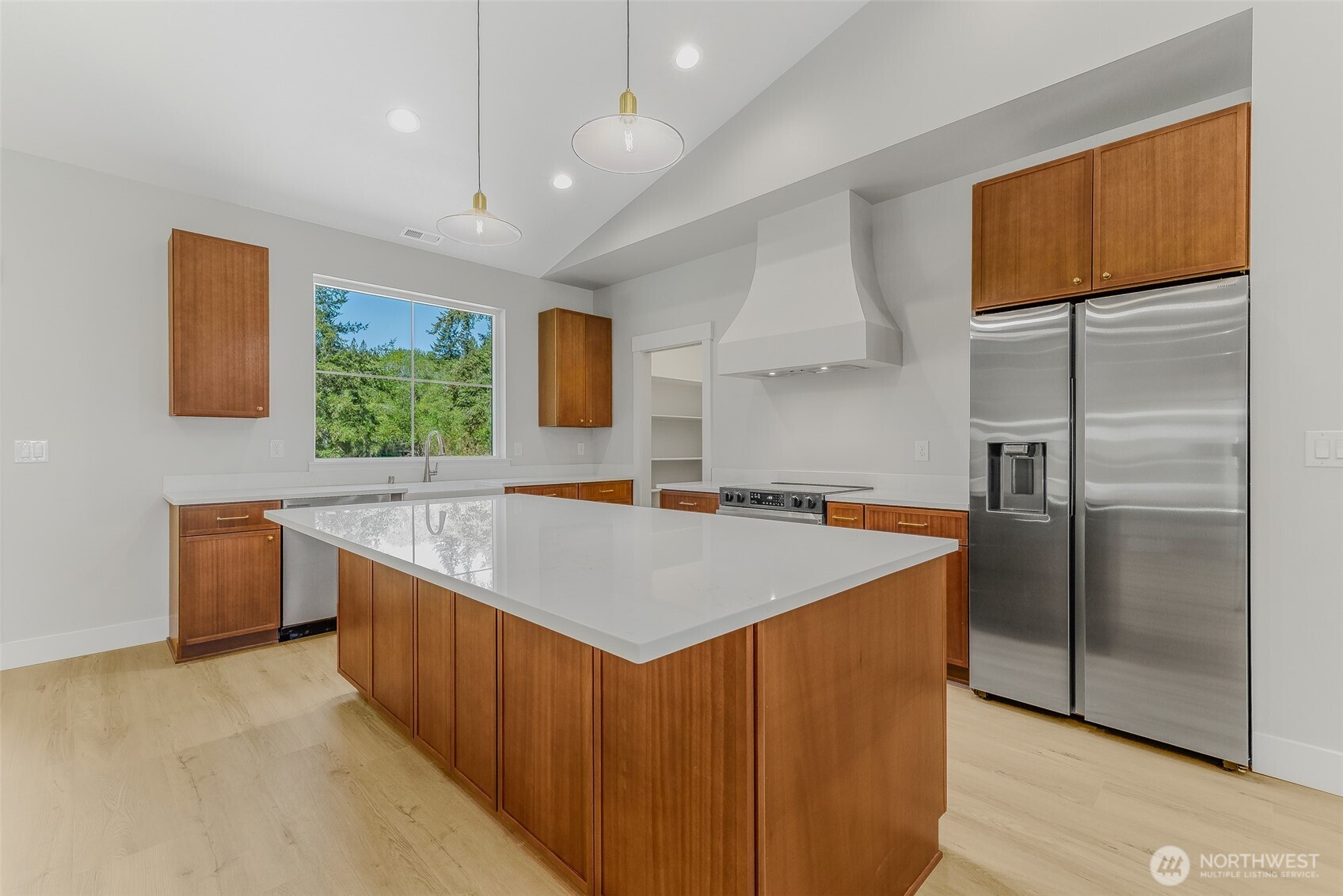 130 Gassman Road , Castle Rock, WA 98611
