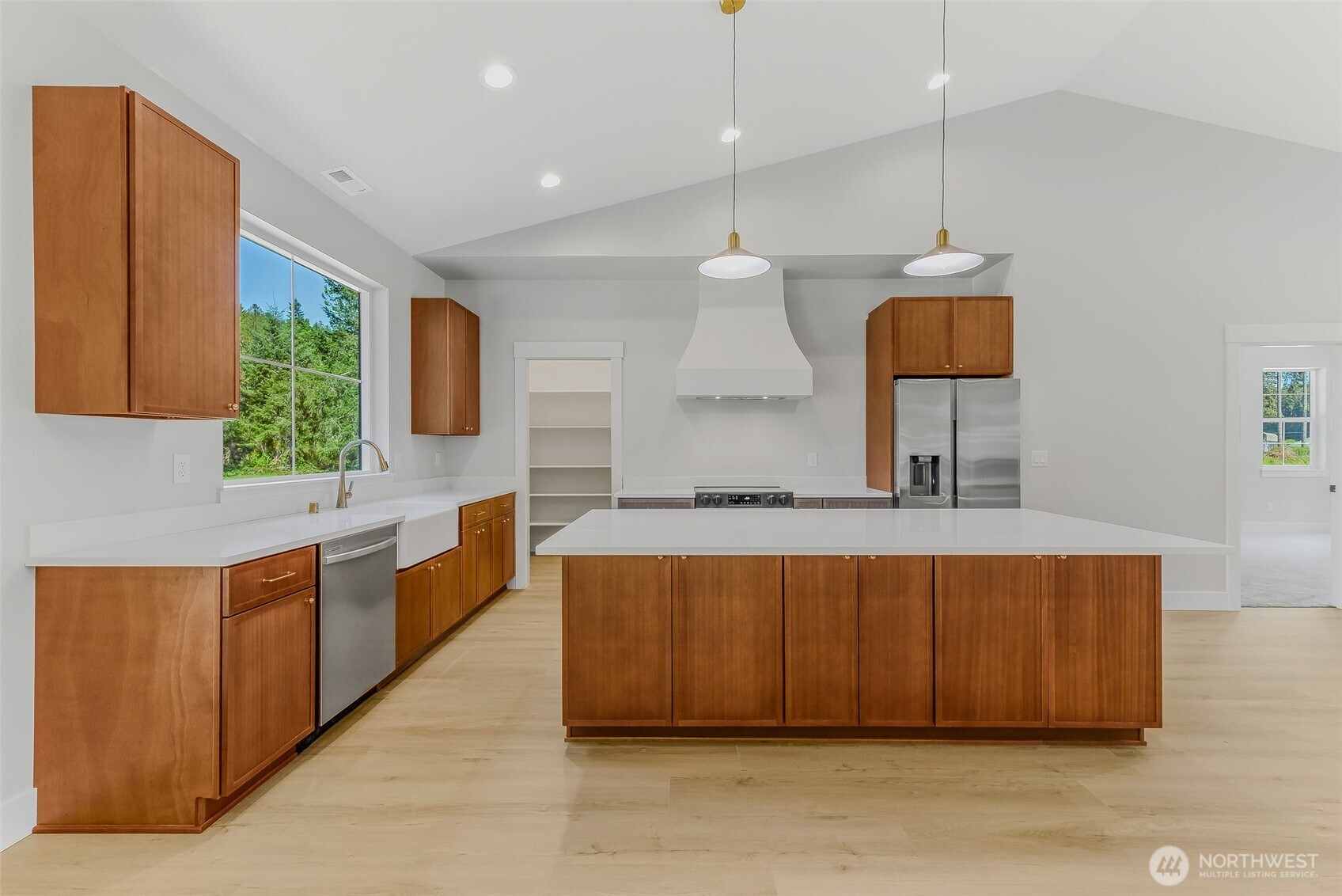 130 Gassman Road , Castle Rock, WA 98611