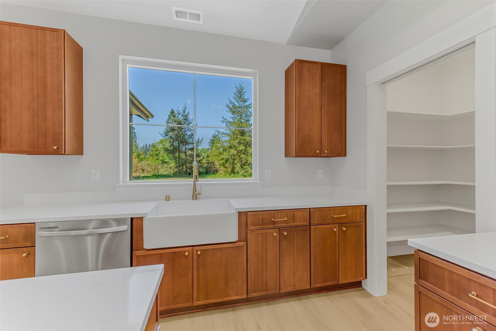 130 Gassman Road , Castle Rock, WA 98611