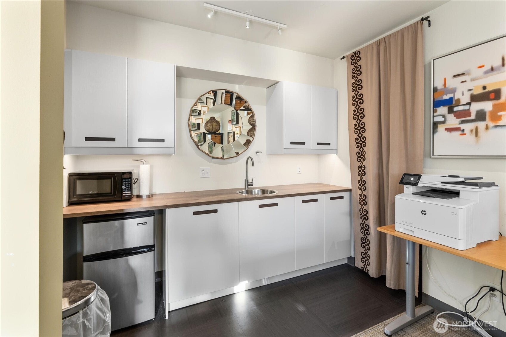 3310 59th Avenue SW #A, Seattle, WA 98116-3005