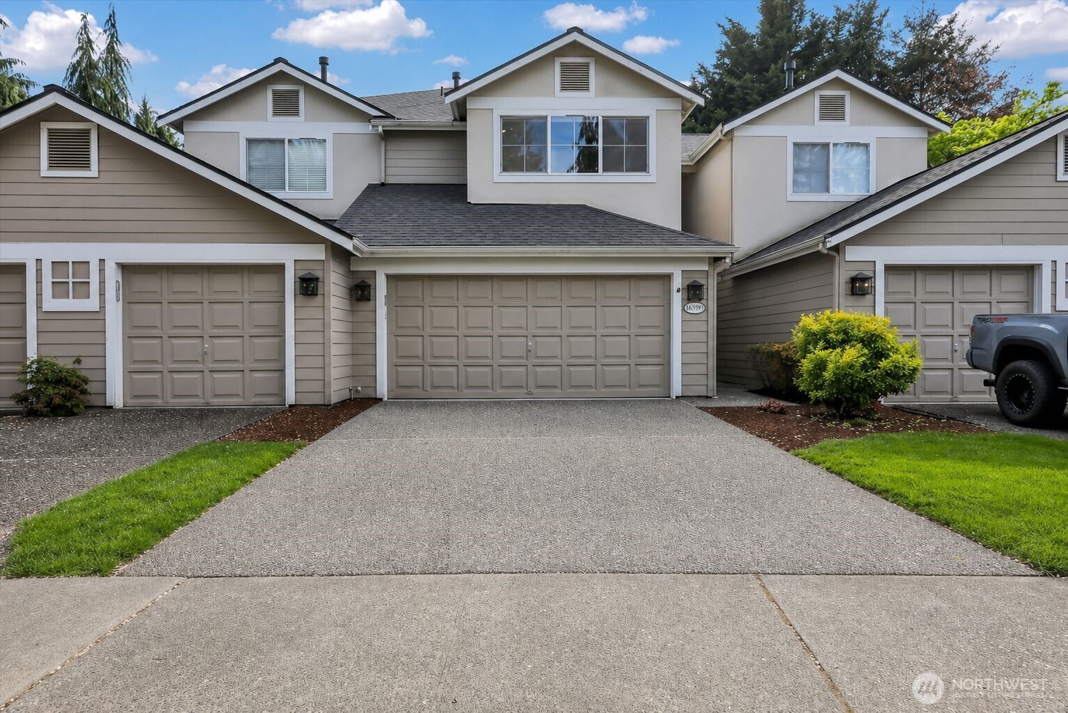 18397 NE 97th Court , Redmond, WA 98052-2912