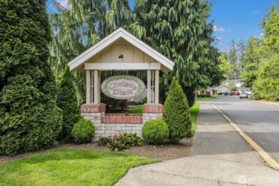 18397 NE 97th Court , Redmond, WA 98052-2912 - Photo 2