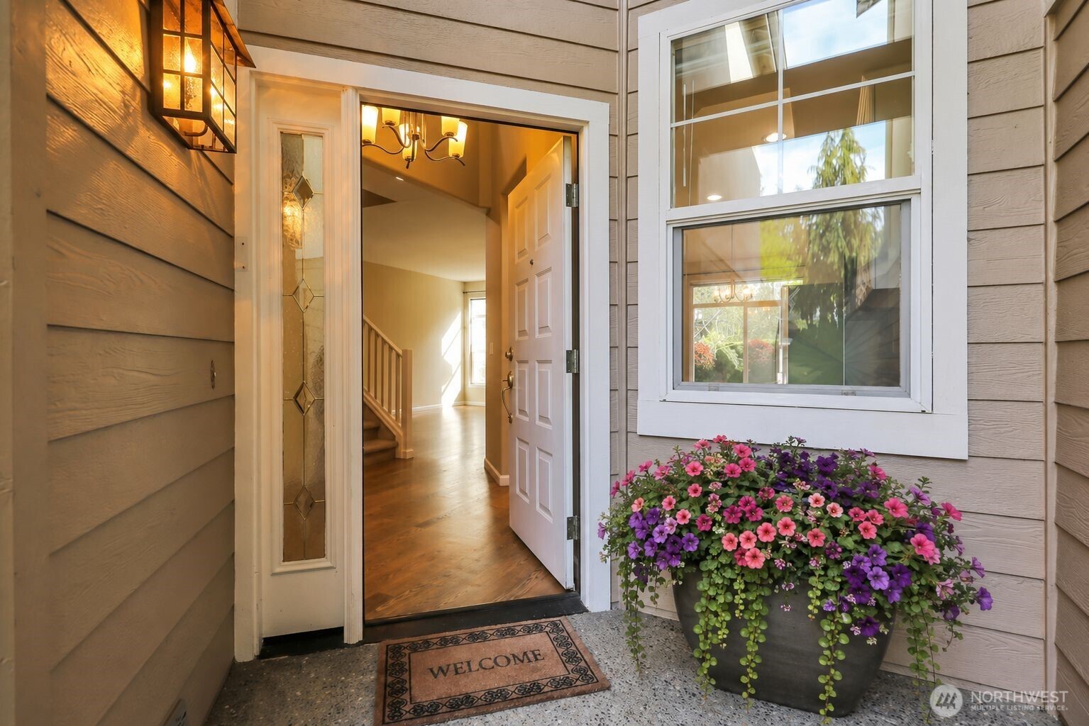18397 NE 97th Court , Redmond, WA 98052-2912