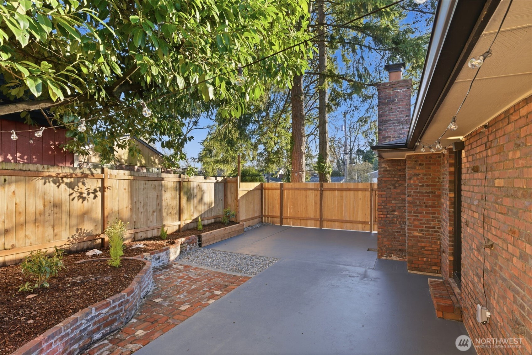 8505 Bridgeport Way SW, Lakewood, WA 98499
