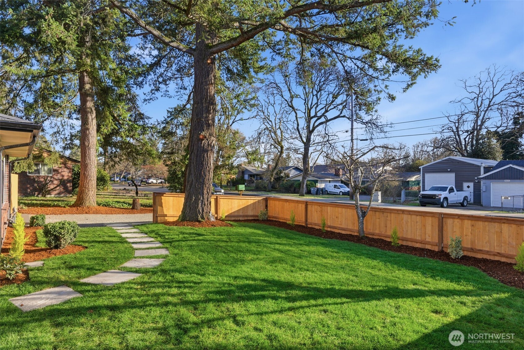 8505 Bridgeport Way SW, Lakewood, WA 98499