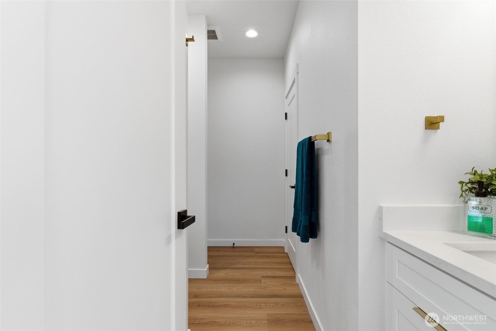 8505 Bridgeport Way SW, Lakewood, WA 98499