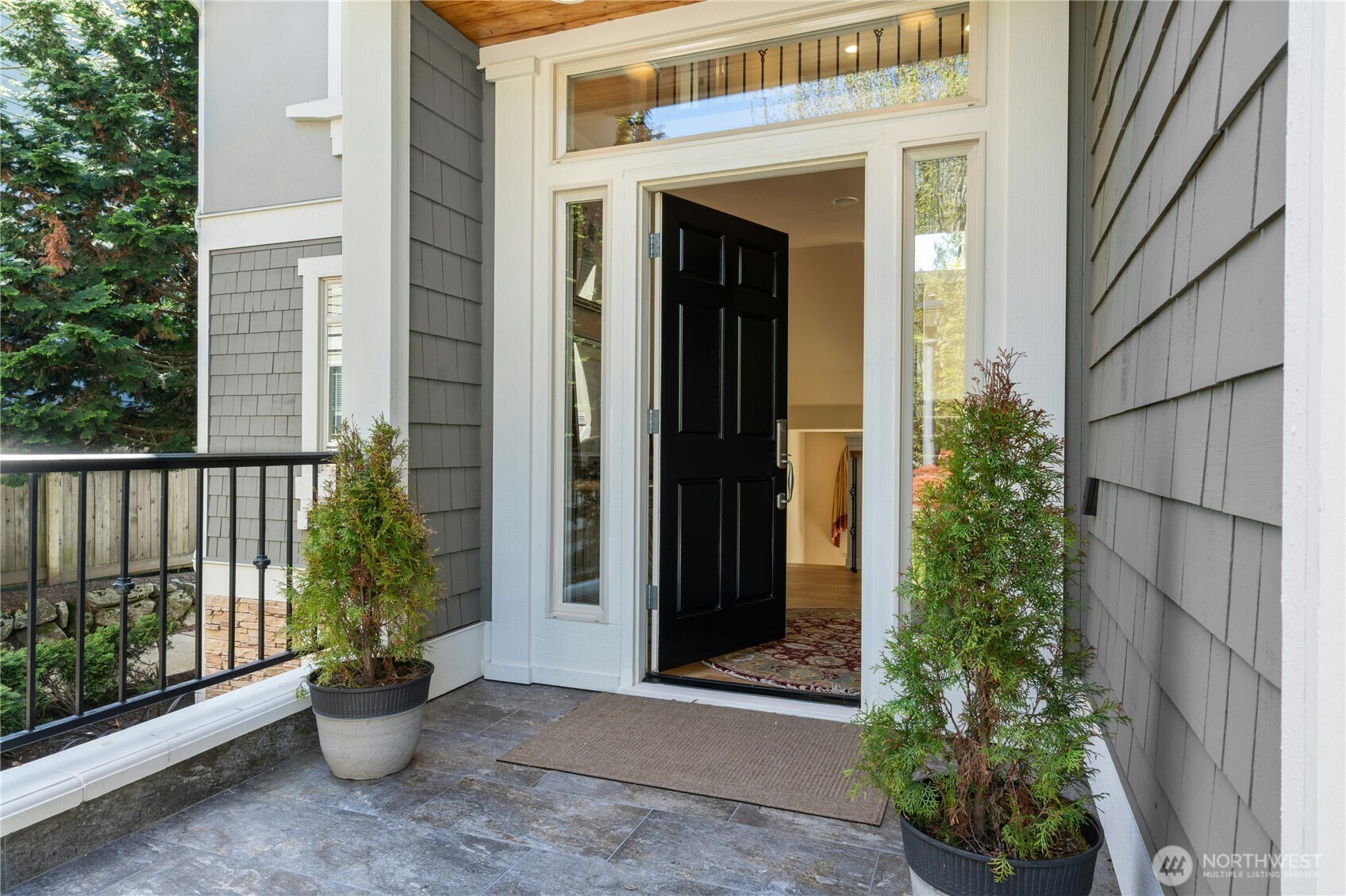 7003 117th Place NE, Kirkland, WA 98033