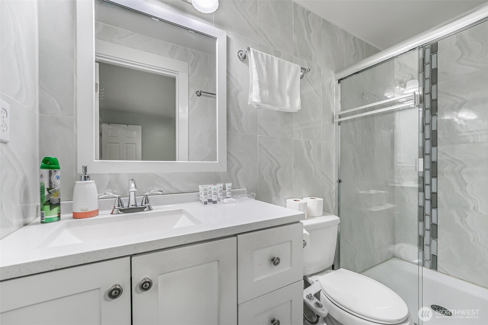 4736 164th , Tukwila, WA 98188