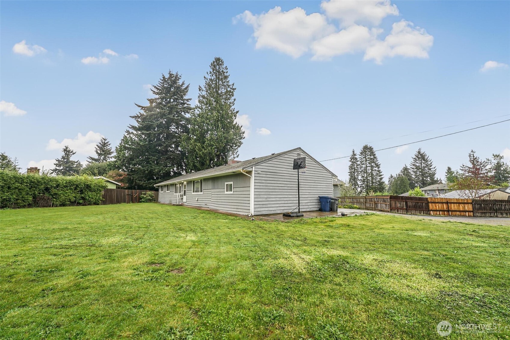 4736 164th , Tukwila, WA 98188