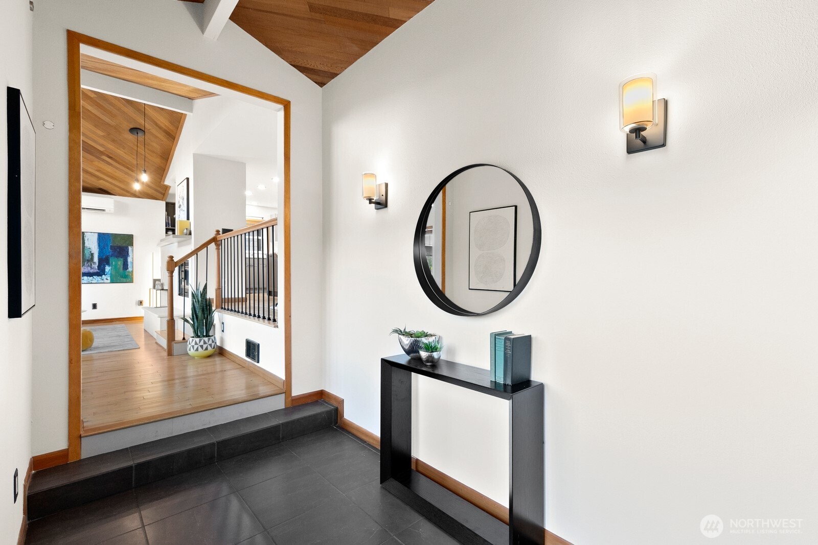 3219 34th Avenue W, Seattle, WA 98199