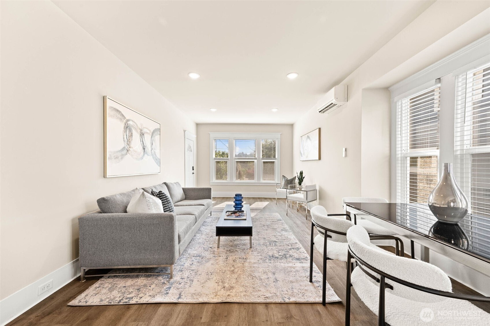 1413 26th Avenue , Seattle, WA 98122-3101