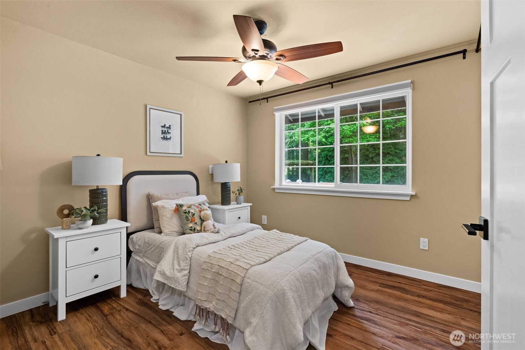 1004 34th Street Ct NW, Gig Harbor, WA 98335