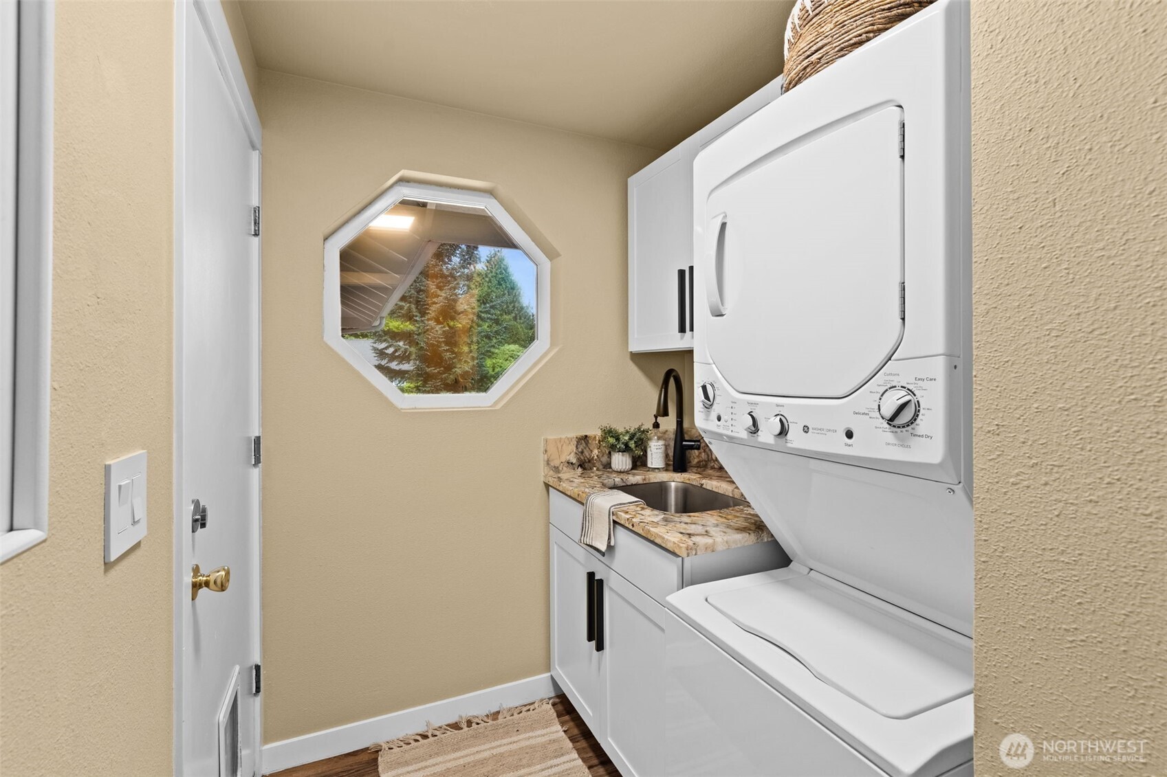 1004 34th Street Ct NW, Gig Harbor, WA 98335