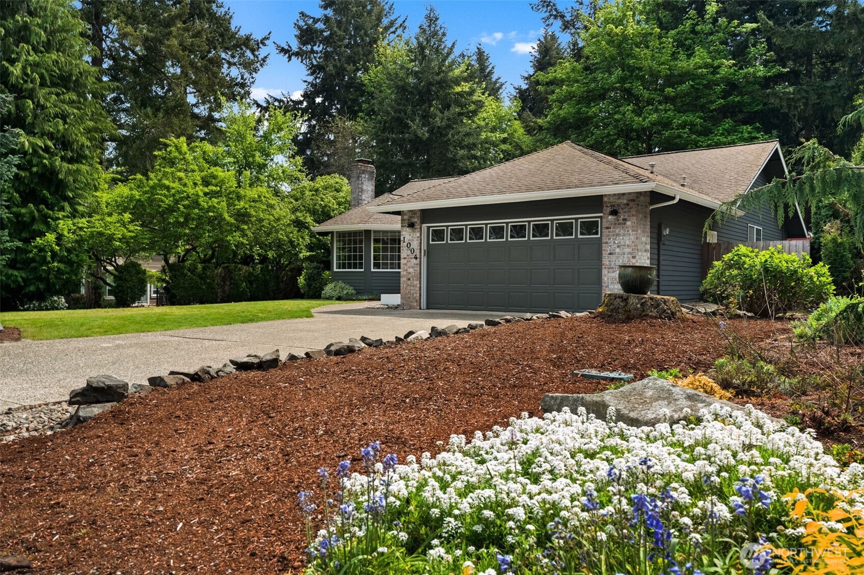 1004 34th Street Ct NW, Gig Harbor, WA 98335