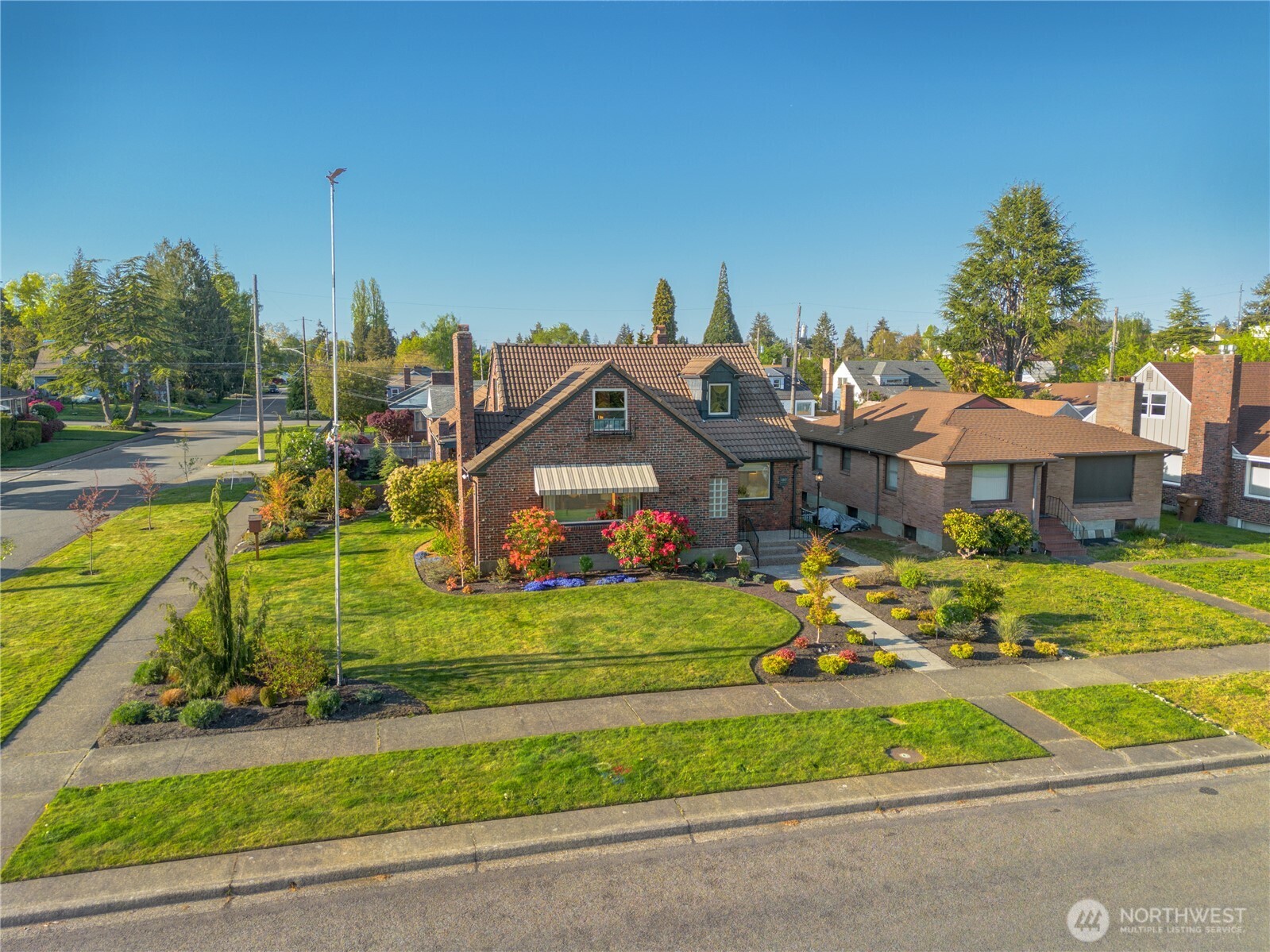 4017 N 9th Street , Tacoma, WA 98406